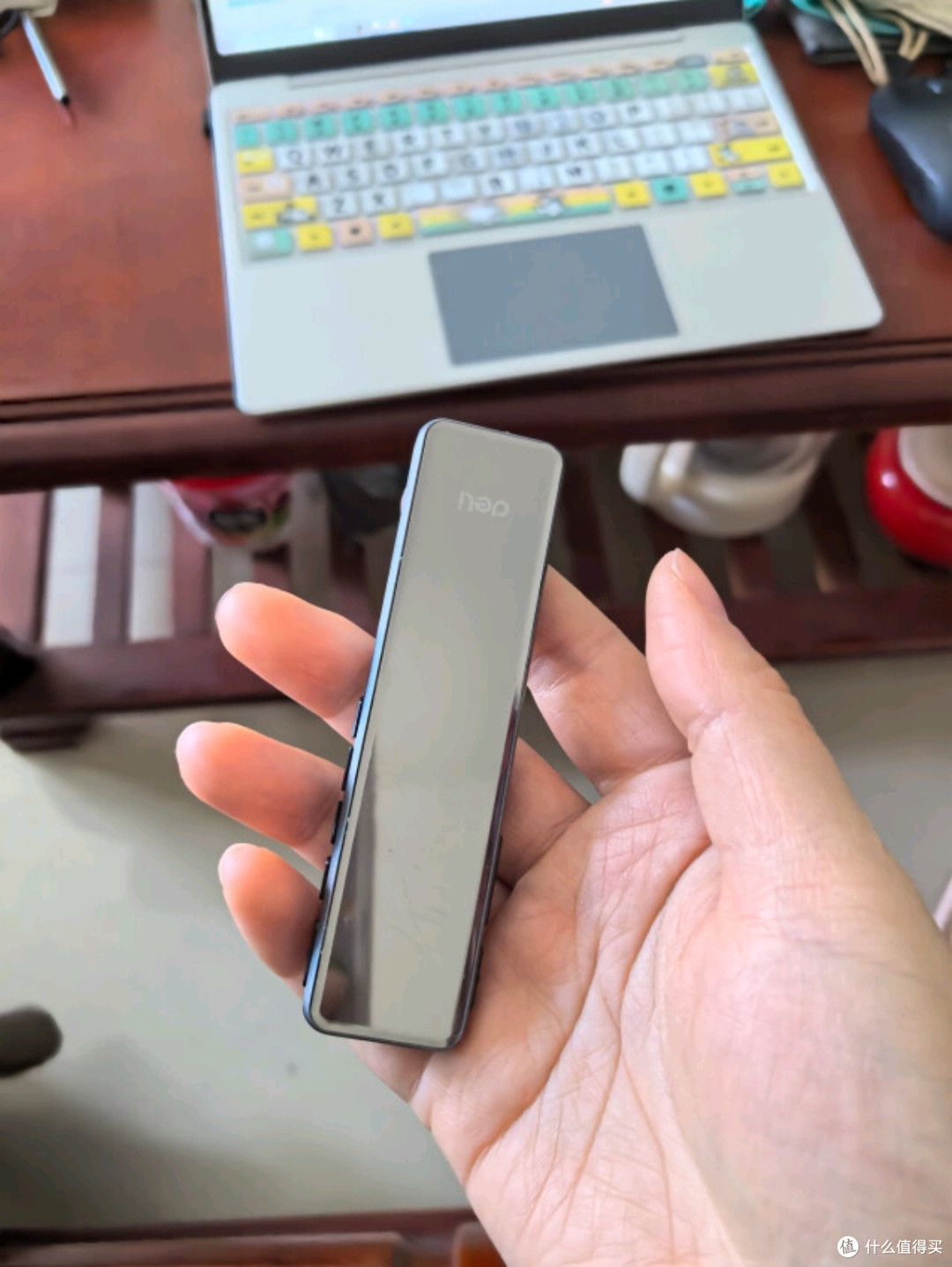 得力录音笔MP311:专业级录音神器,让每一刻声音都清晰可辨
