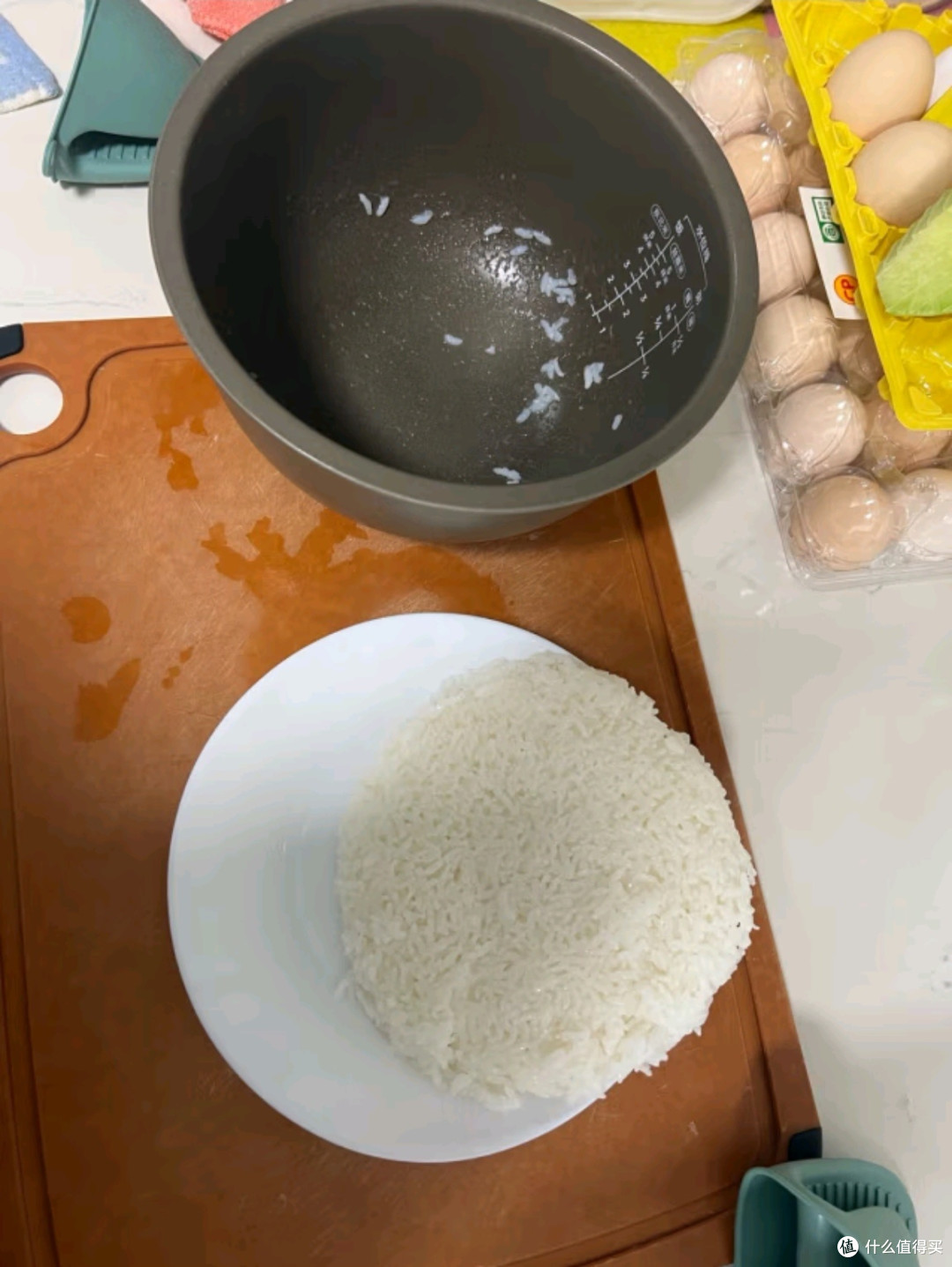 米家小米电饭煲P1:0氟涂层钛内胆,智能IH加热,健康烹饪新选择
