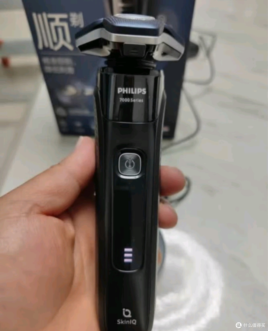 飞利浦(PHILIPS)电动剃须刀旋护7系Pro SkinIQ怎么样