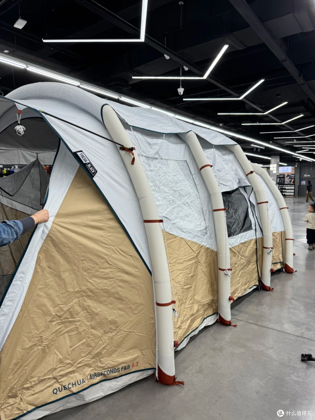 迪卡侬2025新款6.3帐篷体验:6人露营的实用解决方案