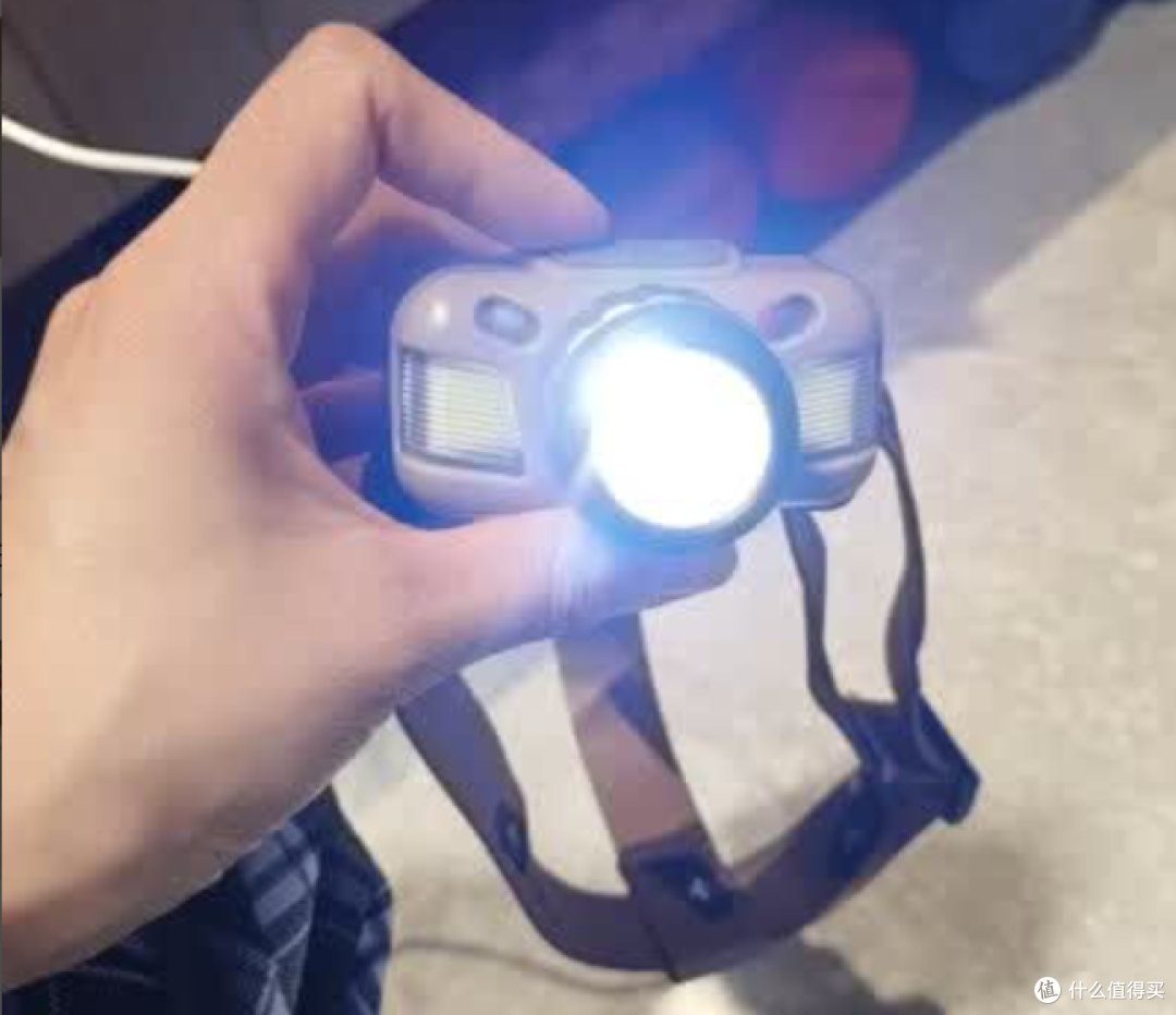 探路蜂 U8 感应头灯:夜钓与户外照明的卓越之选