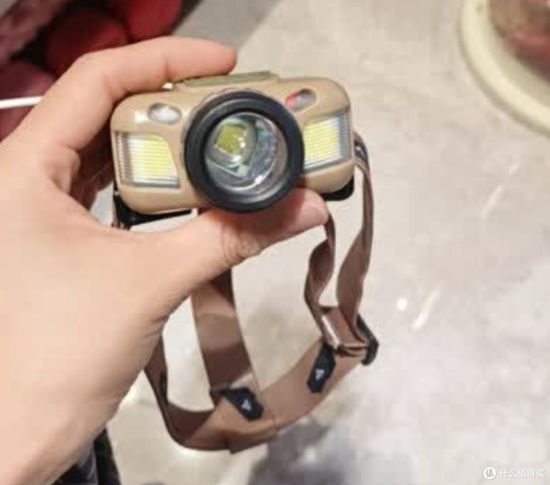 探路蜂 U8 感应头灯:夜钓与户外照明的卓越之选