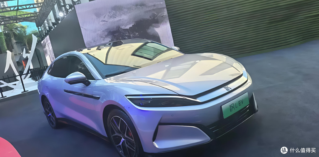 2025上海车展必看！这5款新车让我想立刻换车