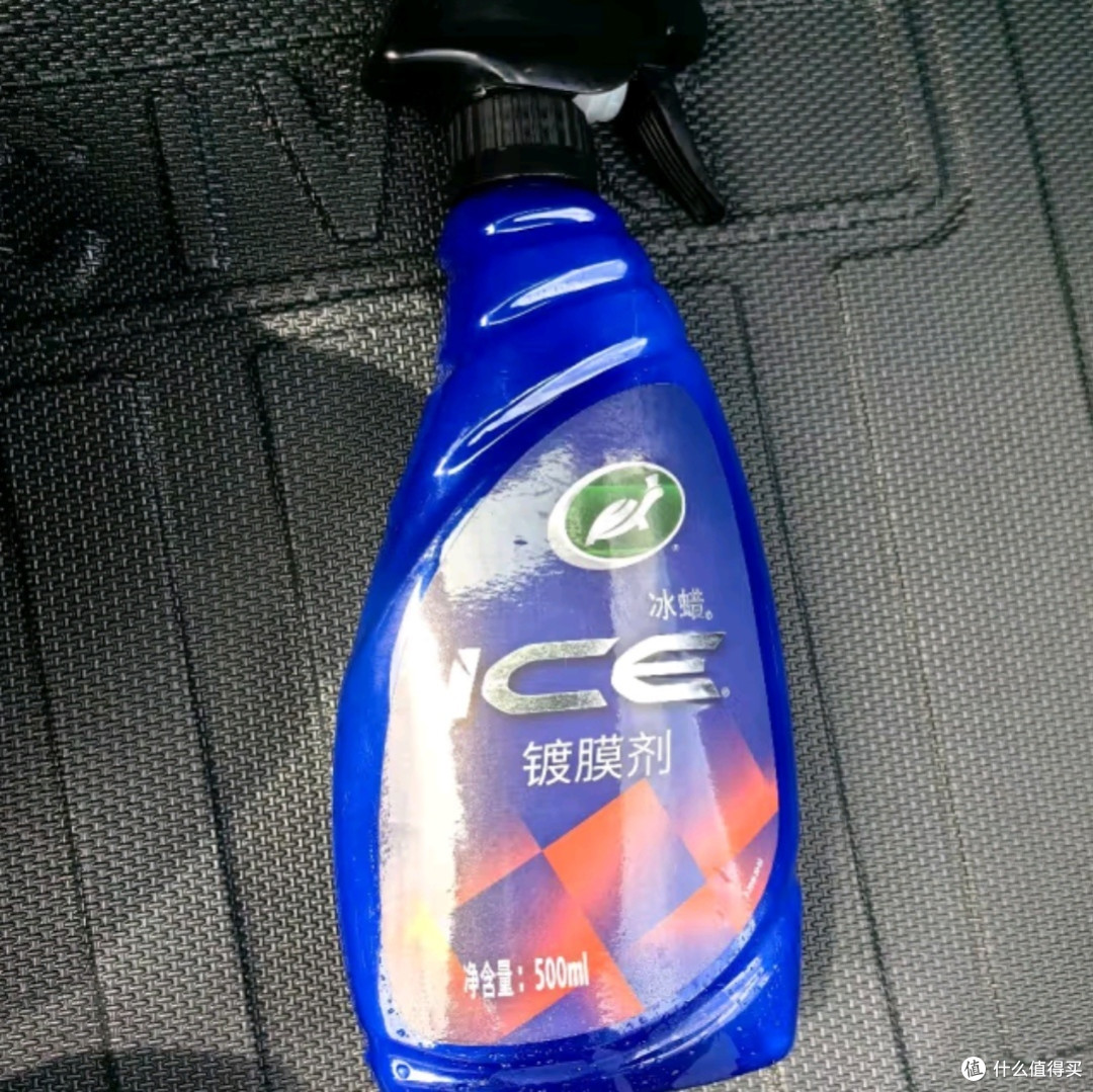 龟牌冰蜡汽车镀膜剂：守护爱车，闪耀如新的秘密武器