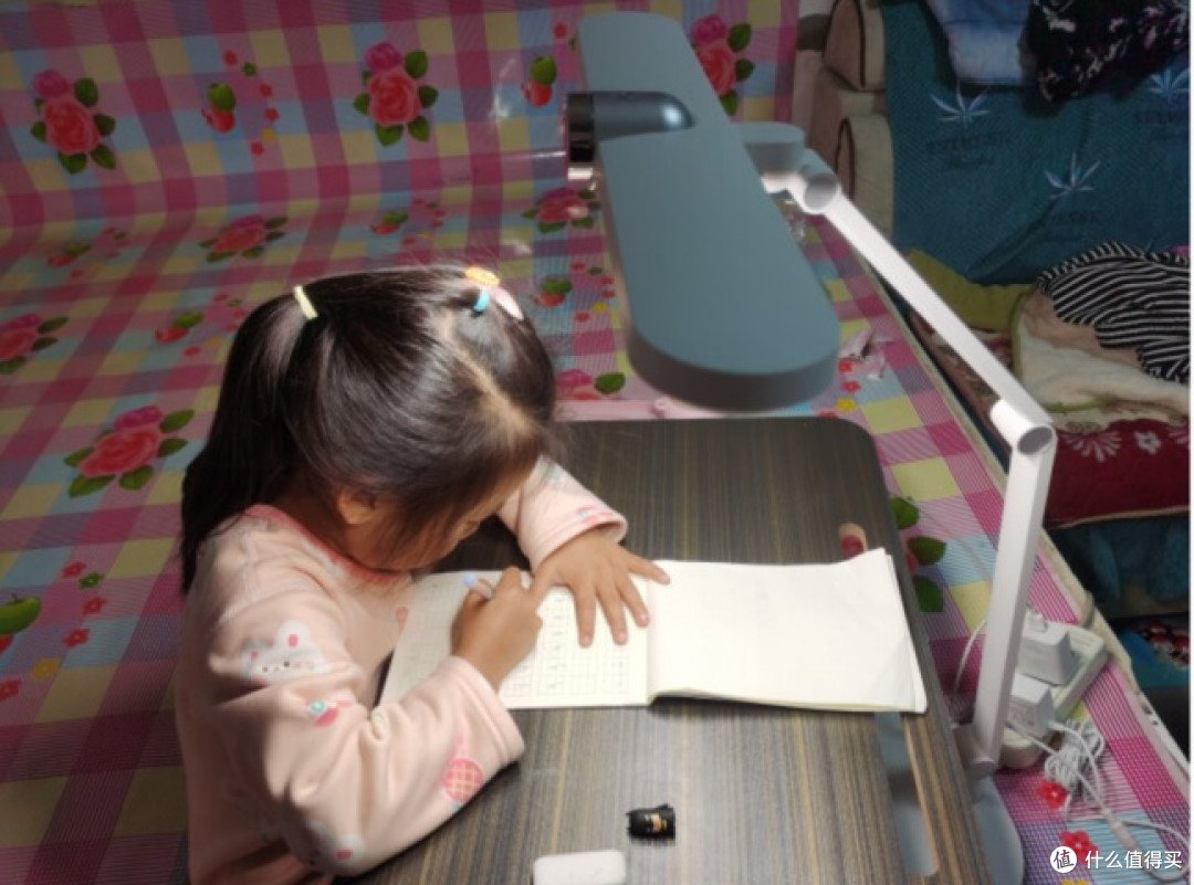 台灯什么牌子好?护眼台灯怎么选?好的护眼灯品牌有哪些?