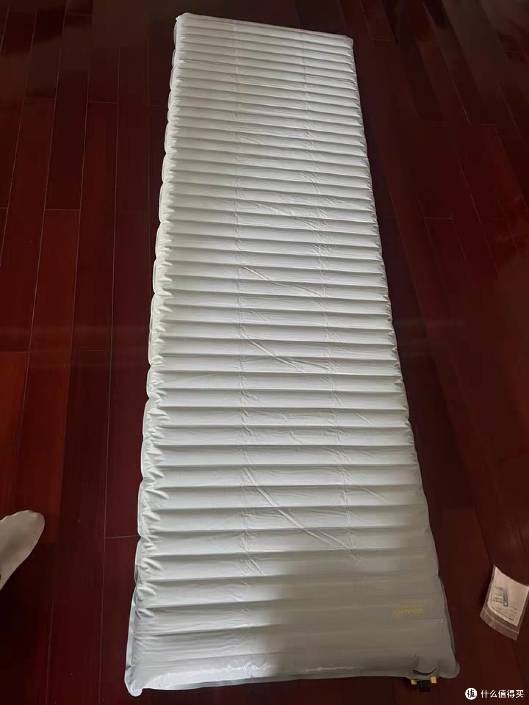 Therm-a-Rest NeoAir XTherm充气防潮垫：露营睡眠的“舒适保障”
