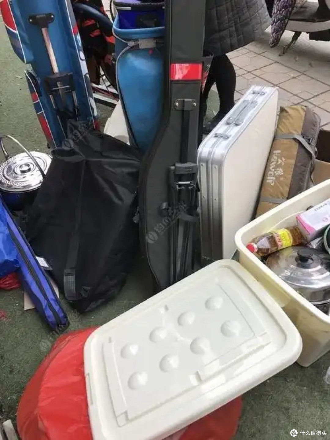 露营钓鱼：双倍快乐的自然之旅