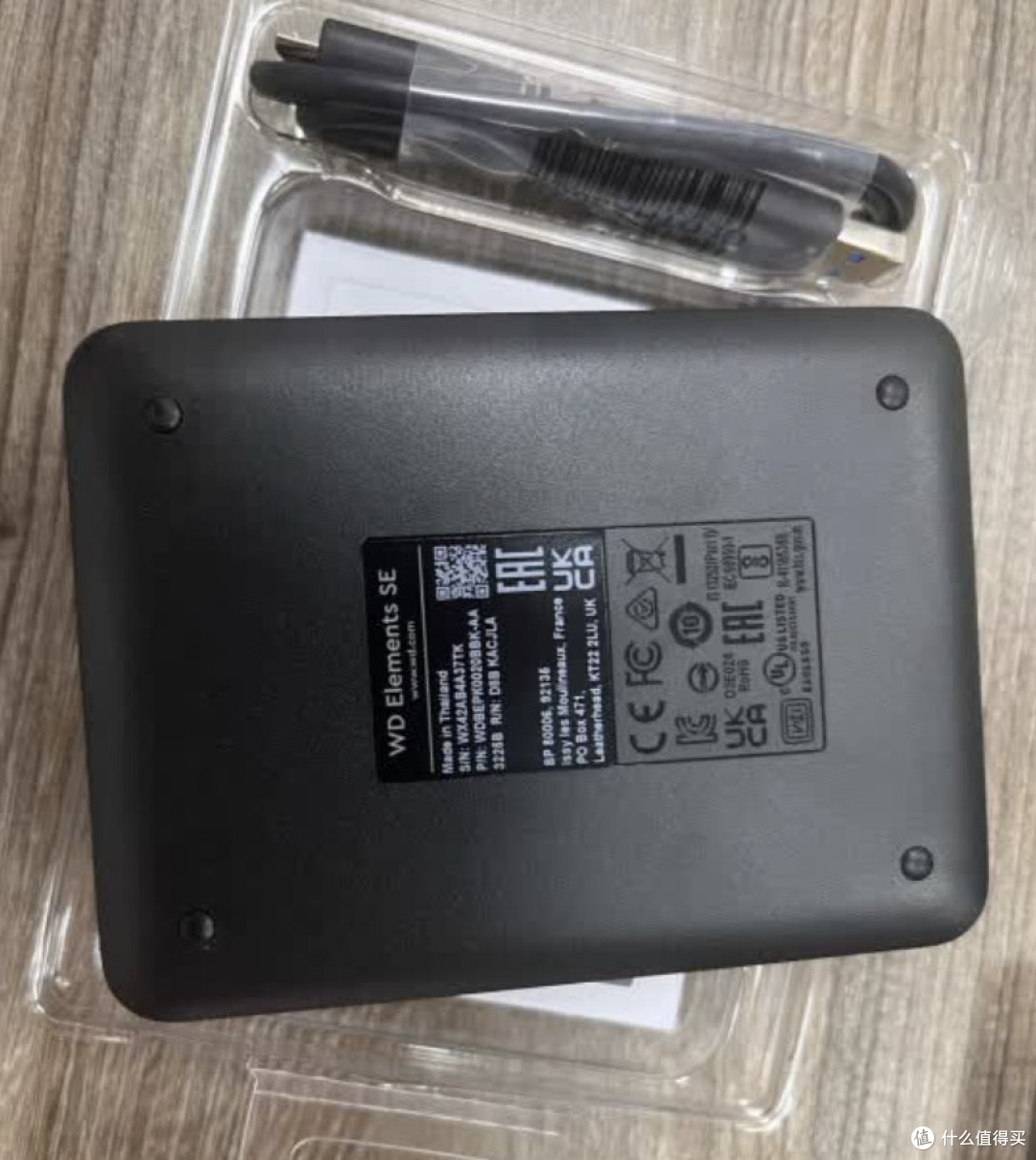 西数2TB SE移动硬盘如何用“容量暴击”拿捏存储痛点？！
