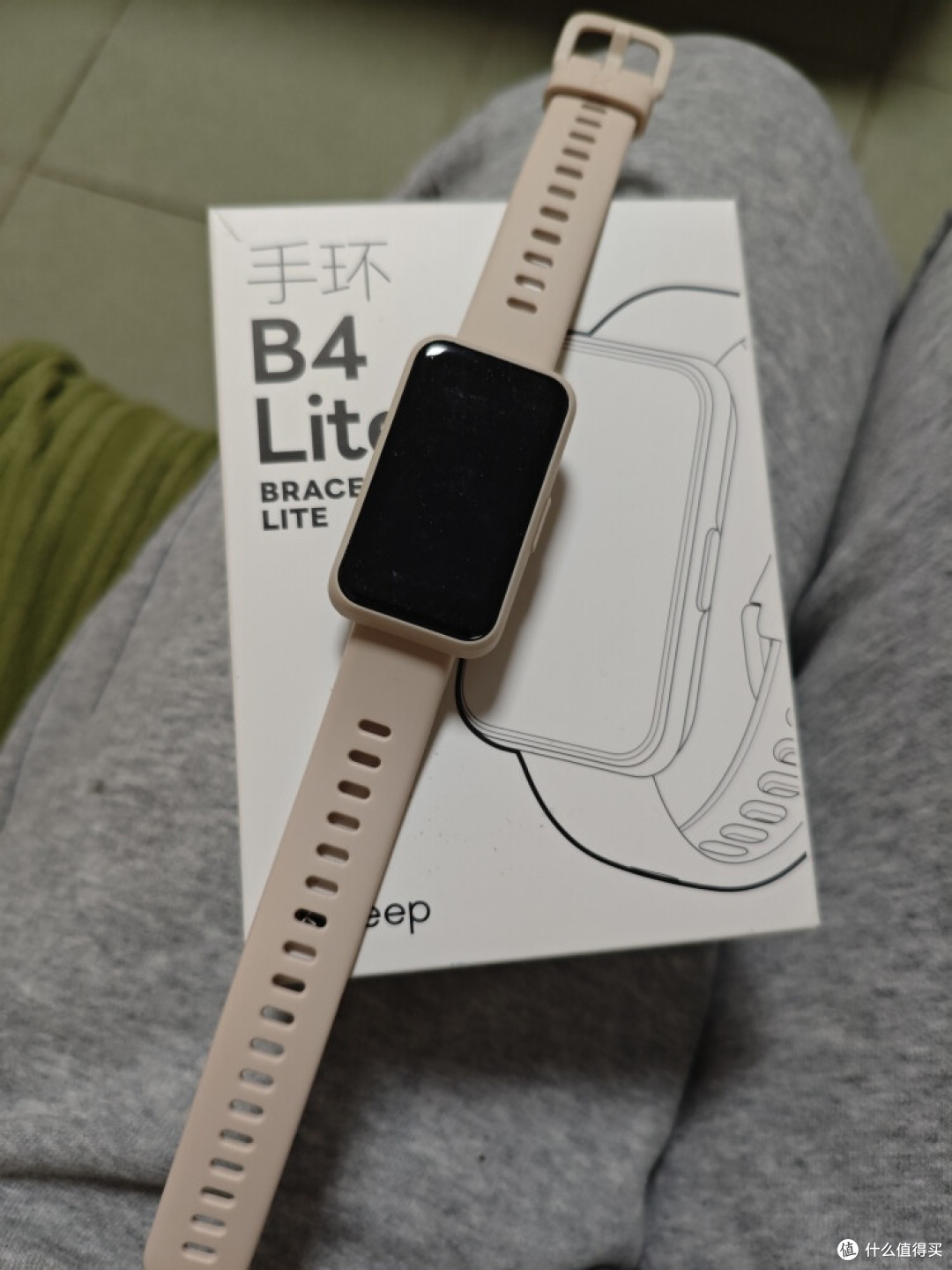 Keep 手环 B4 Lite：简约与实用的完美融合