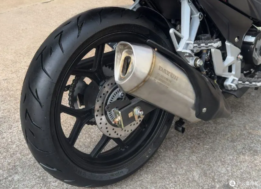 大运天錾250R 国产入门级跑车摩托车