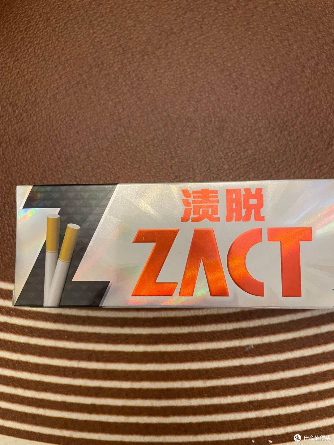 减轻牙齿色素沉淀问题——狮王渍脱牙膏