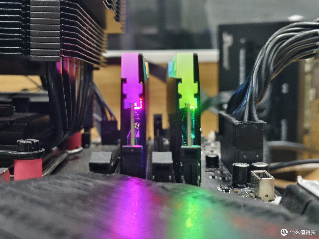 光威龙武 RGB DDR5 24GBX2 6000 C28 内存测评