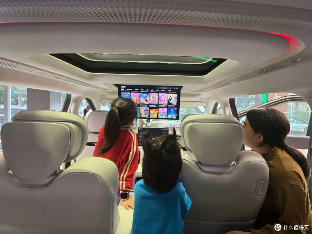 职场新人购车首选：小鹏汽车