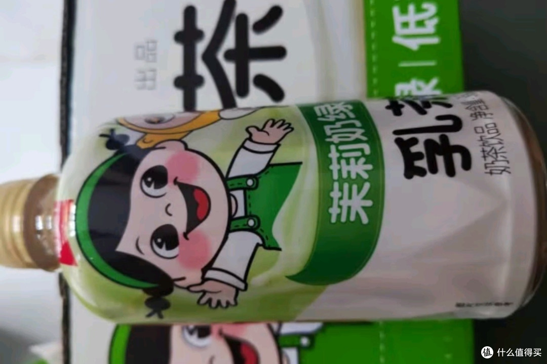 元气森林乳茶新品：茉莉奶绿，低糖健康新选择