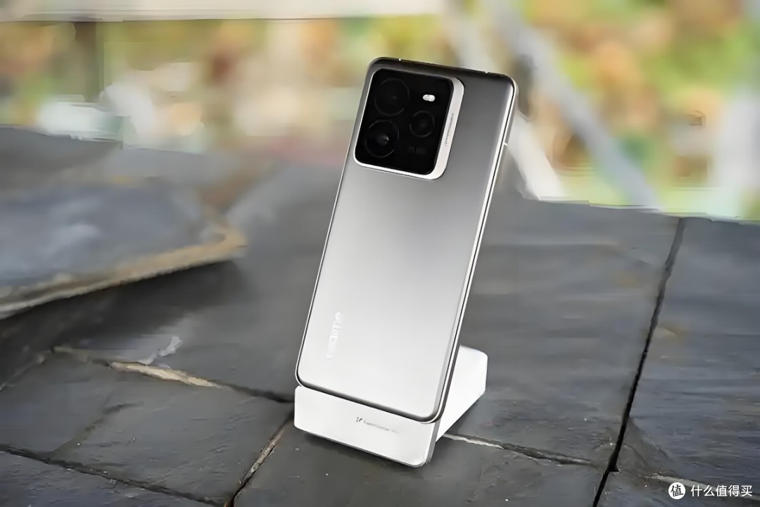 骁龙8至尊版性价比机皇:6500mAh+三星120Hz,16GB+512GB仅3499元