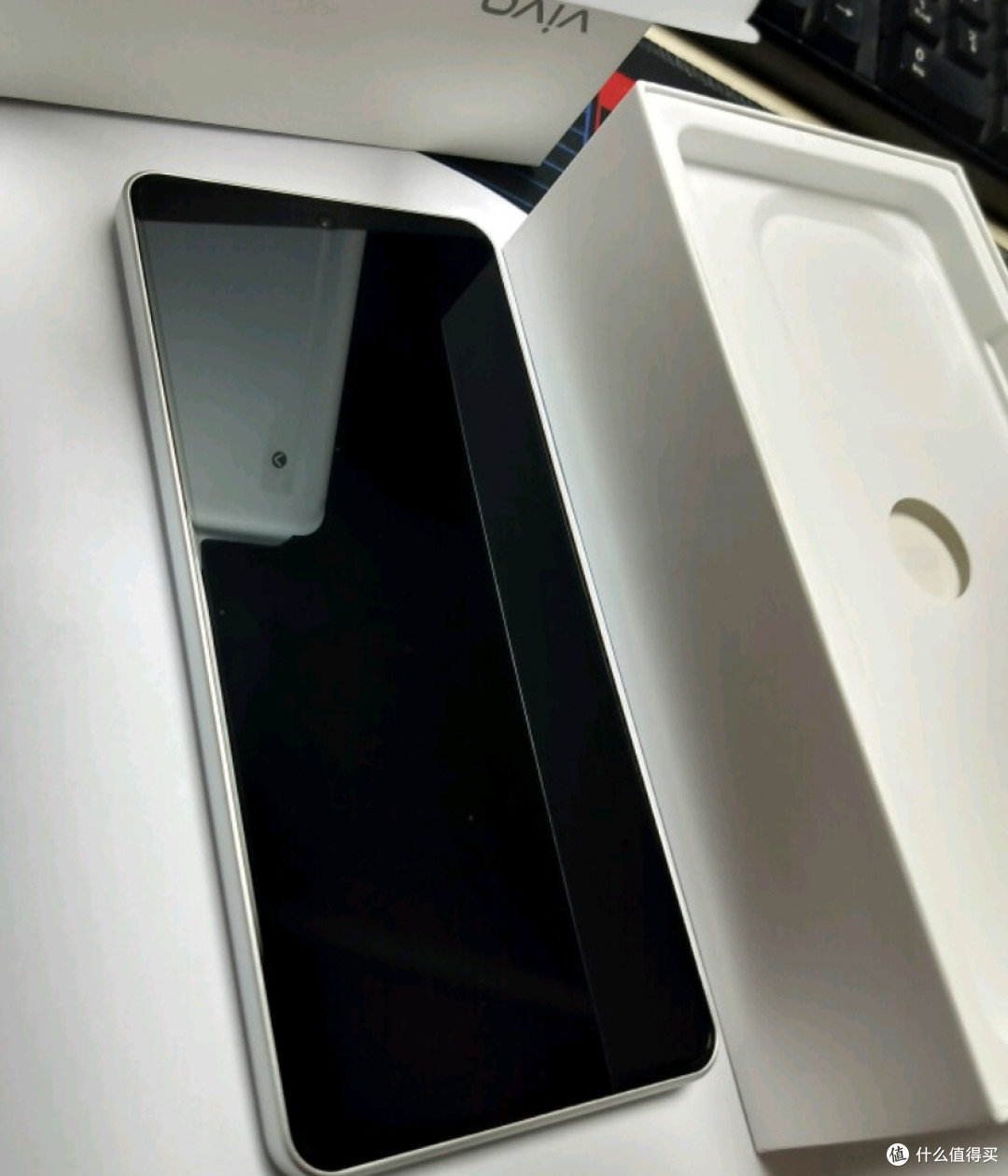 vivo Y200 GT:轻薄全能的智能手机