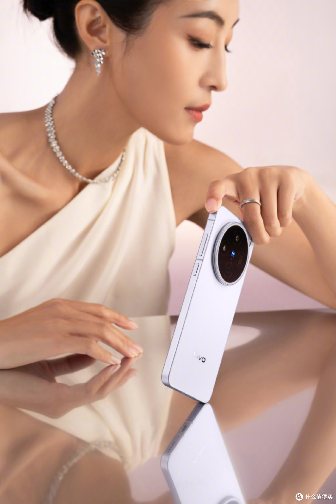 全能「苹替」如何炼成?vivo X200s技术力全面解析