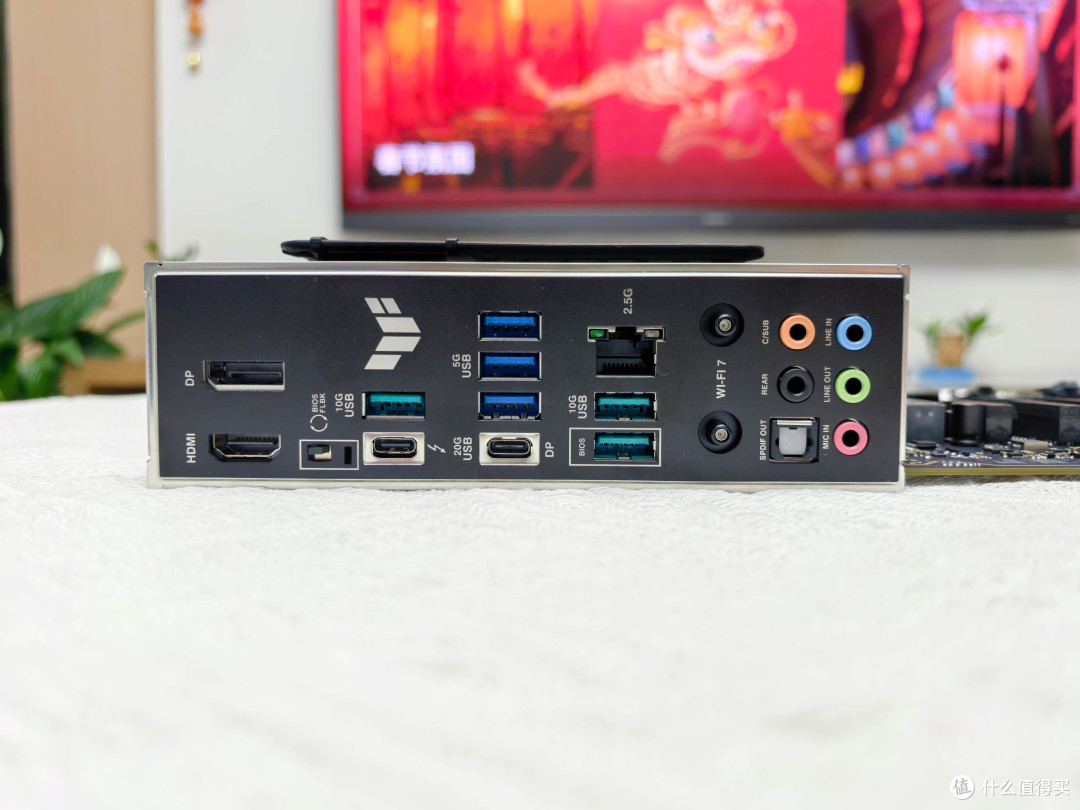 首创水冷连体式风扇，乔思伯TH-360水冷散热器颜值与性能兼顾
