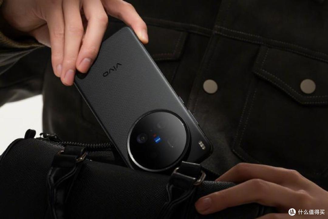 vivo X200 Ultra震撼发布:影像系统无疑是一大亮点