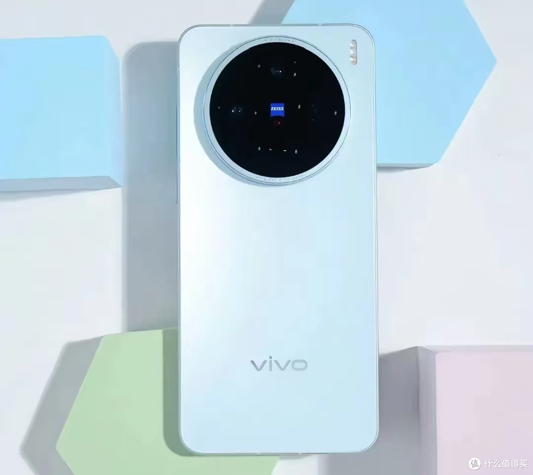 vivo X200s 亮点功能抢先看，年度最强直屏旗舰来了？