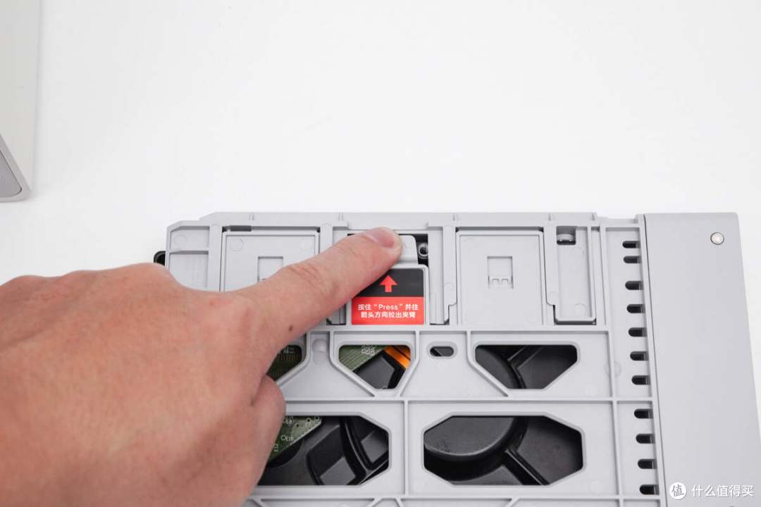 绿联DXP4800深度实测，家庭存储+4K影音解析，解锁NAS新体验