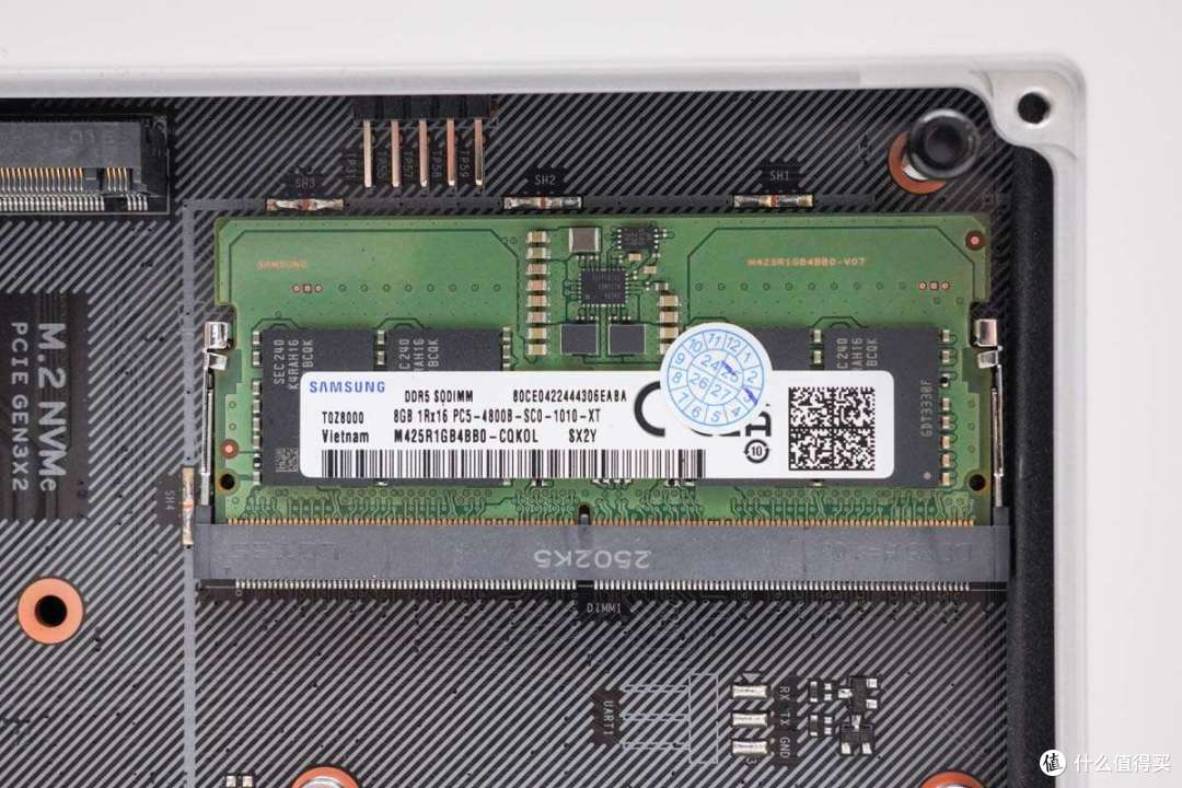 绿联DXP4800深度实测，家庭存储+4K影音解析，解锁NAS新体验