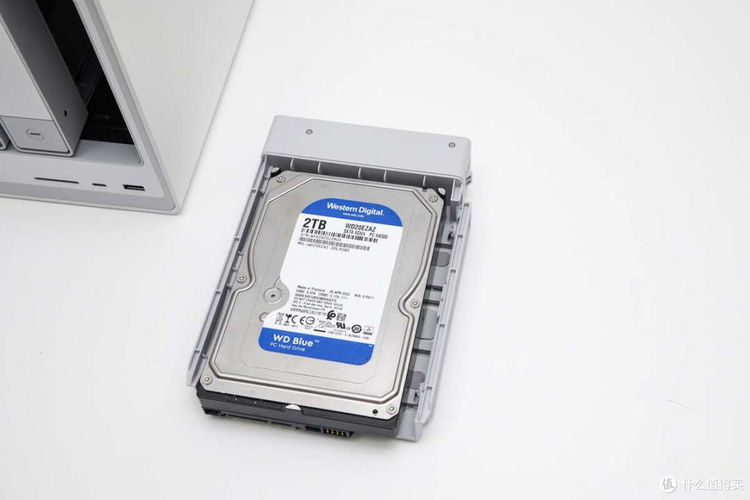 绿联DXP4800深度实测，家庭存储+4K影音解析，解锁NAS新体验