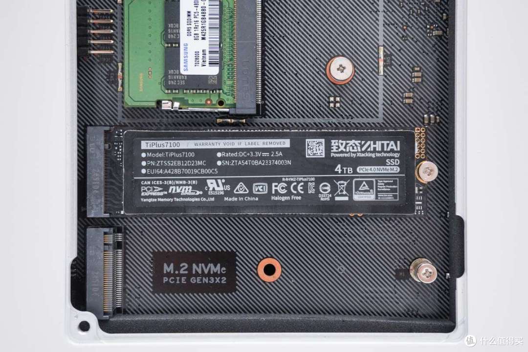 绿联DXP4800深度实测，家庭存储+4K影音解析，解锁NAS新体验