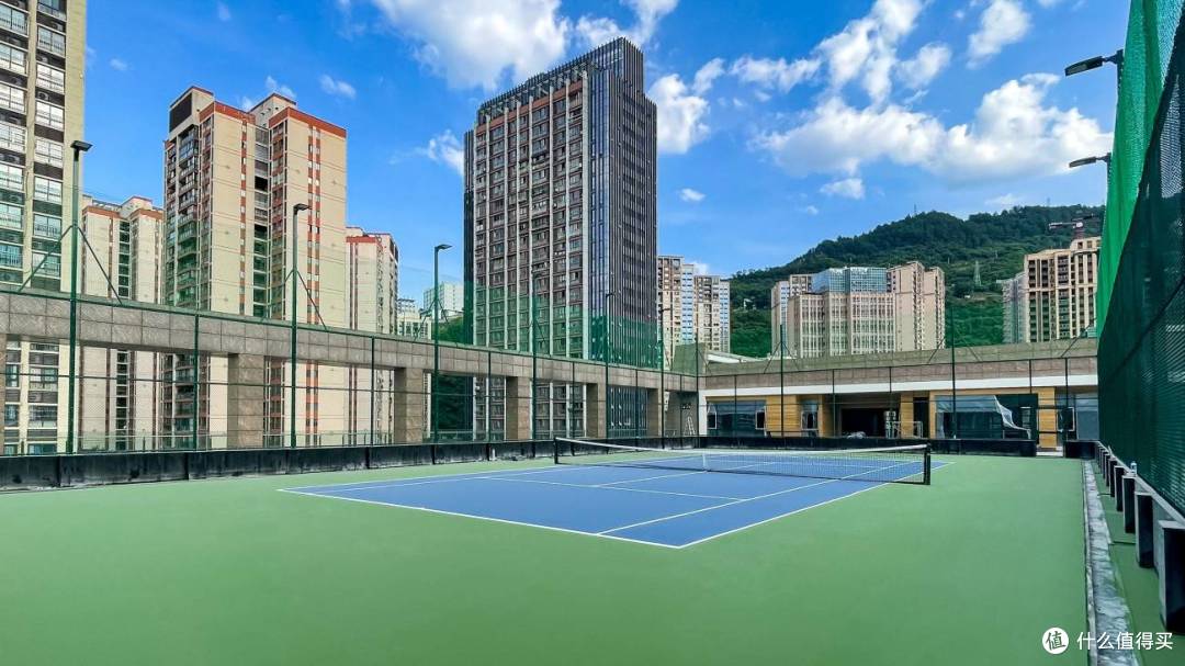楼顶网球场建设方案,认准恰好时体育网球场丙烯酸