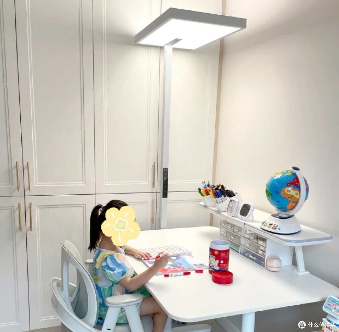 月影天之光Max大路灯:从“鸡娃焦虑”到“护眼自由”!