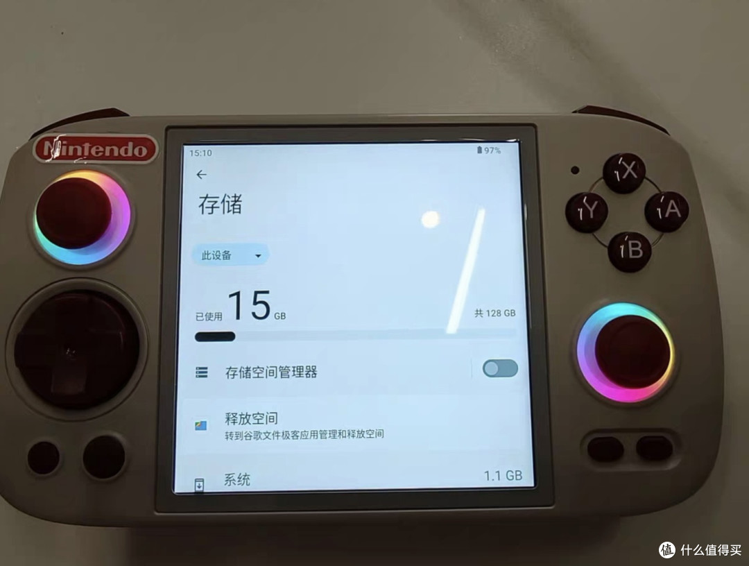 怀旧小游戏必备游戏机:安伯尼克RG Cube方屏安卓掌机