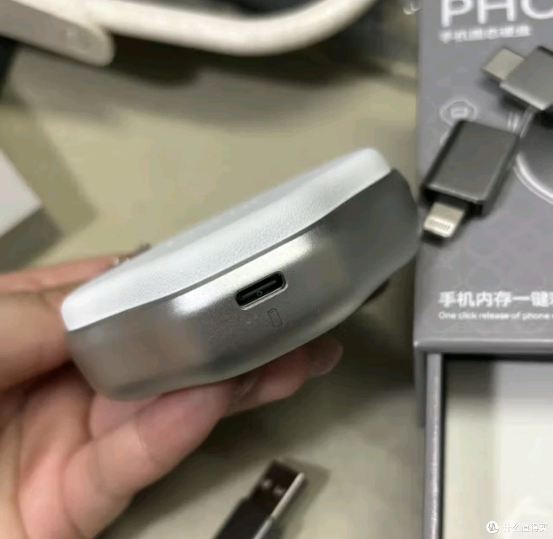 用了半年威固移动硬盘,我的128G手机终于喘过气了