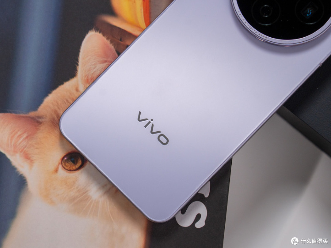 vivo X200s评测 四大升级引领直屏旗舰升杯