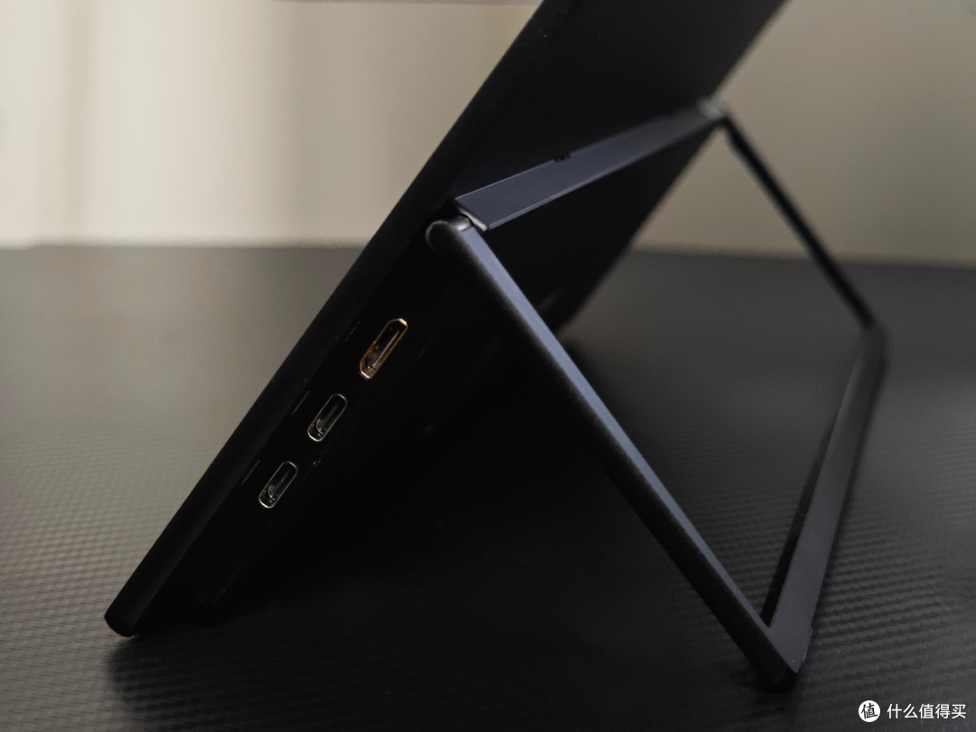迷你主机、Switch好搭子:16寸4K超亮QLED CFORCE便携屏值得入手吗