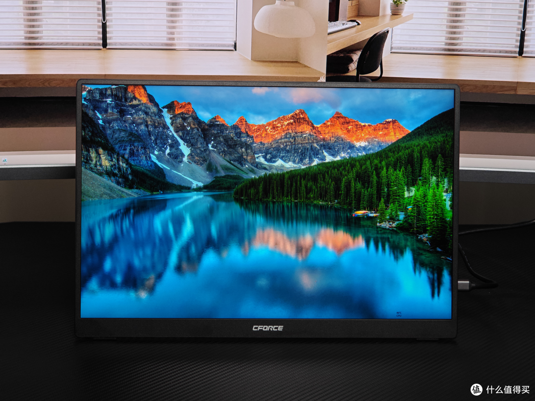 迷你主机、Switch好搭子:16寸4K超亮QLED CFORCE便携屏值得入手吗