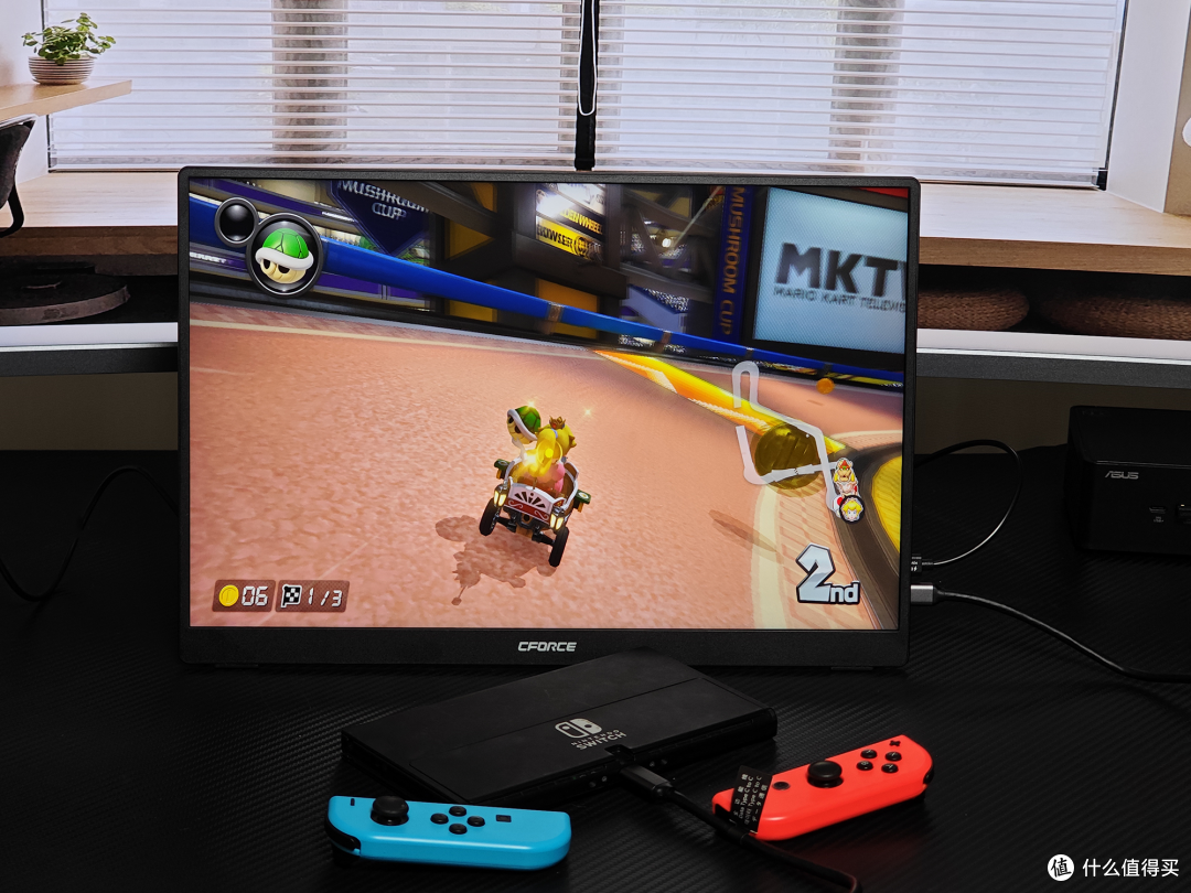 迷你主机、Switch好搭子:16寸4K超亮QLED CFORCE便携屏值得入手吗