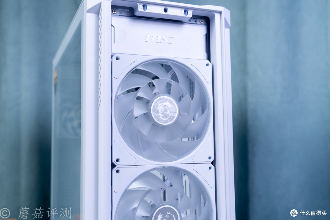 功能全面,散热优秀,微星MPG VELOX 300R AIRFLOW PZ刀锋300机箱