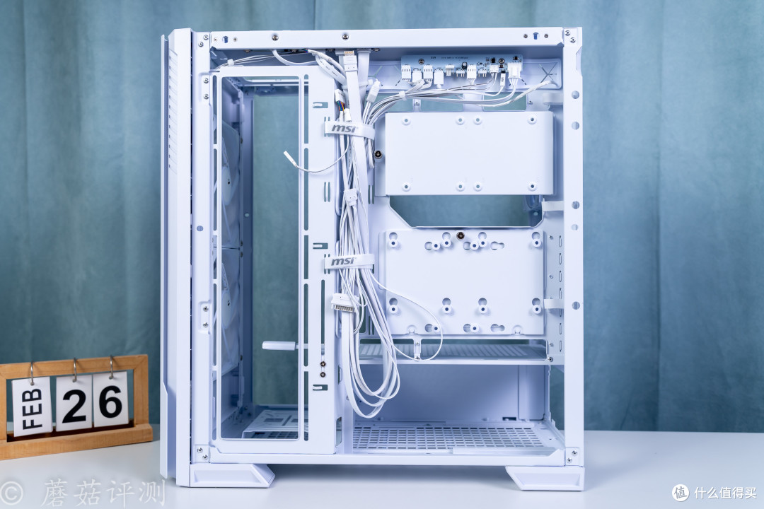 功能全面,散热优秀,微星MPG VELOX 300R AIRFLOW PZ刀锋300机箱