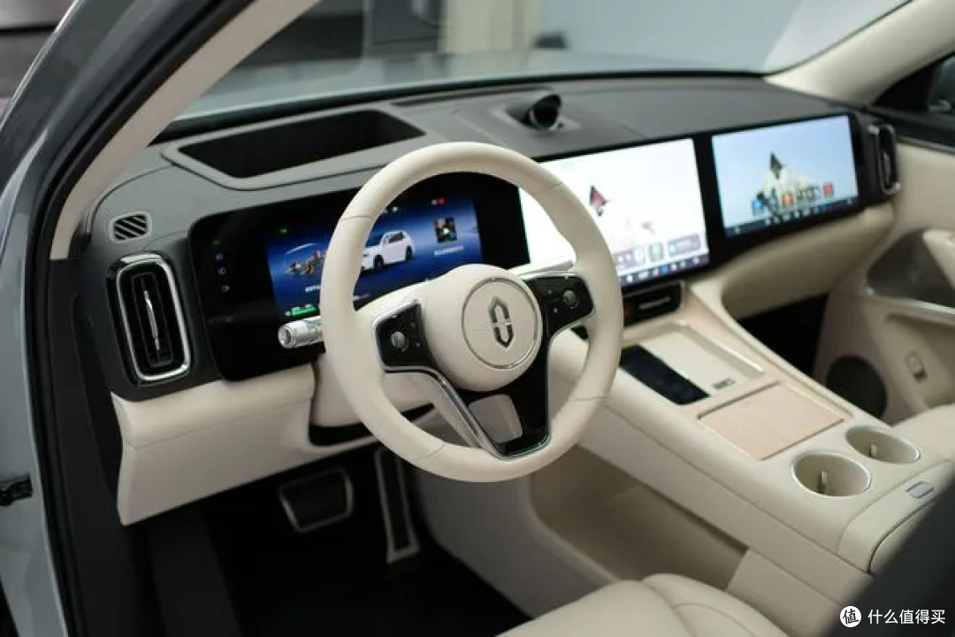 问界M8订单破14万大关