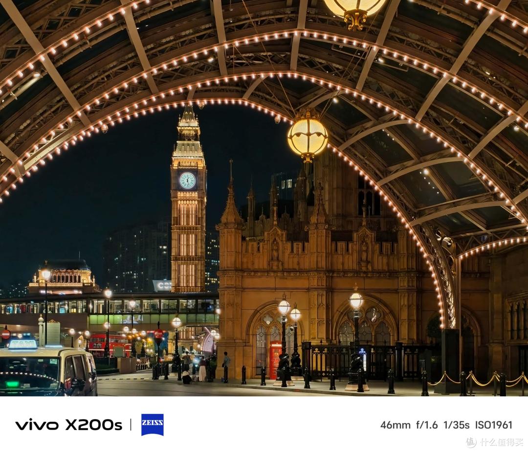 直屏的美学新高度,vivo X200s重新定义旗舰标准