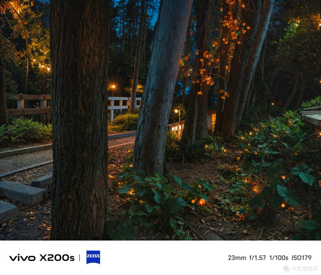 vivo X200s首发评测出炉:小有升级的完整旗舰