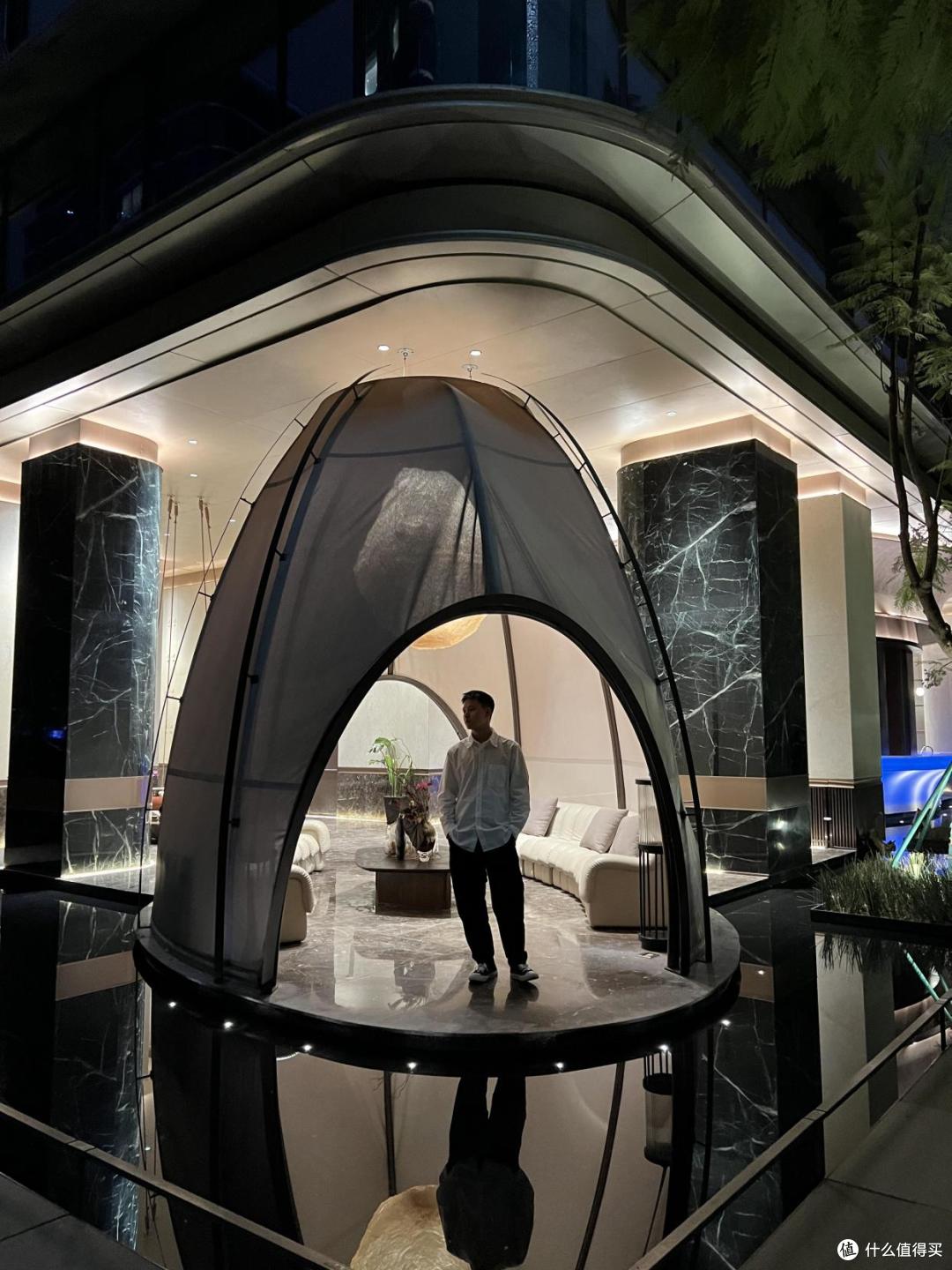 你家小区什么档次,到晚上就知道了,差距一目了然