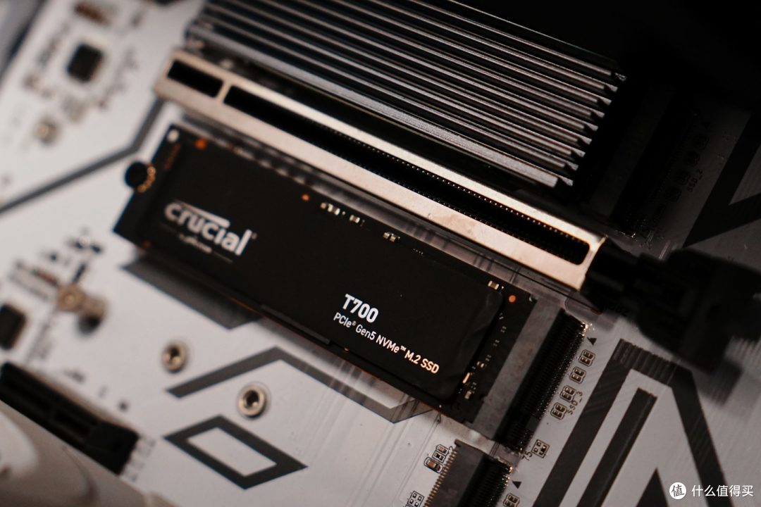 全球首款量产PCIe 5.0固态硬盘,英睿达T700 Pro速度快到飞起