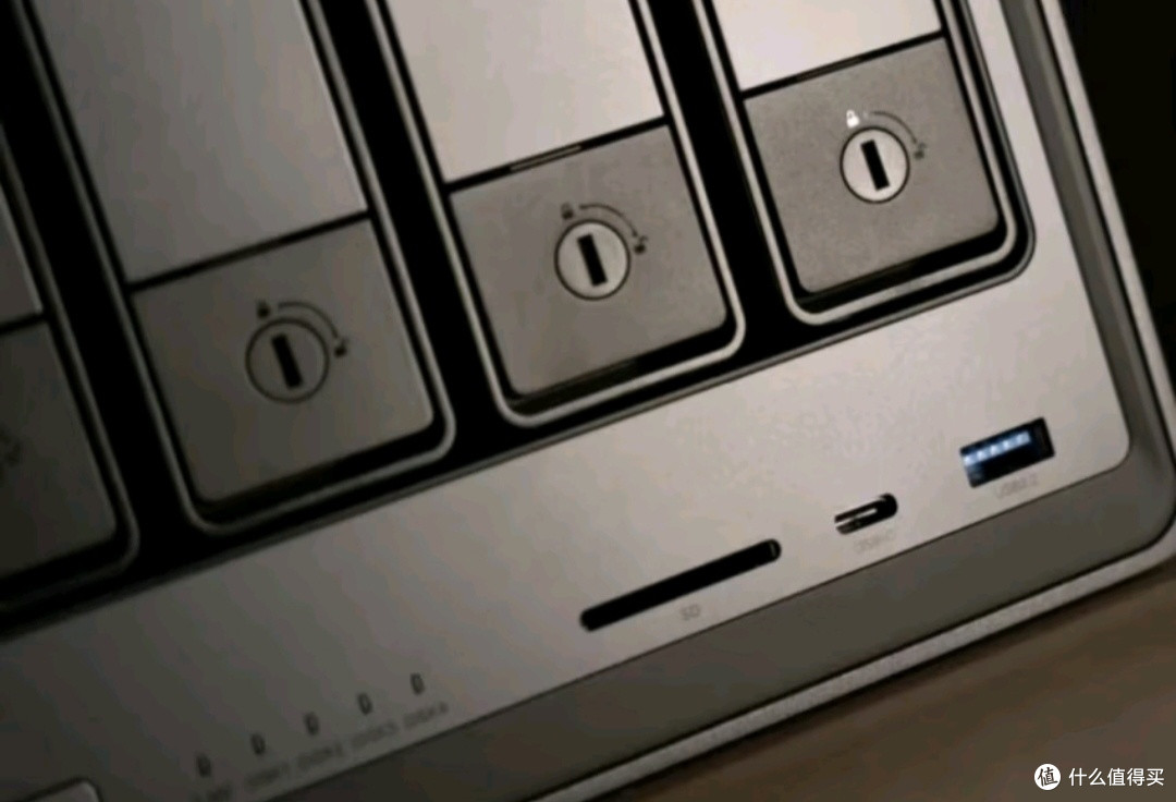 有娃后照片泛滥?绿联DXP4800成我的“时光收纳师”