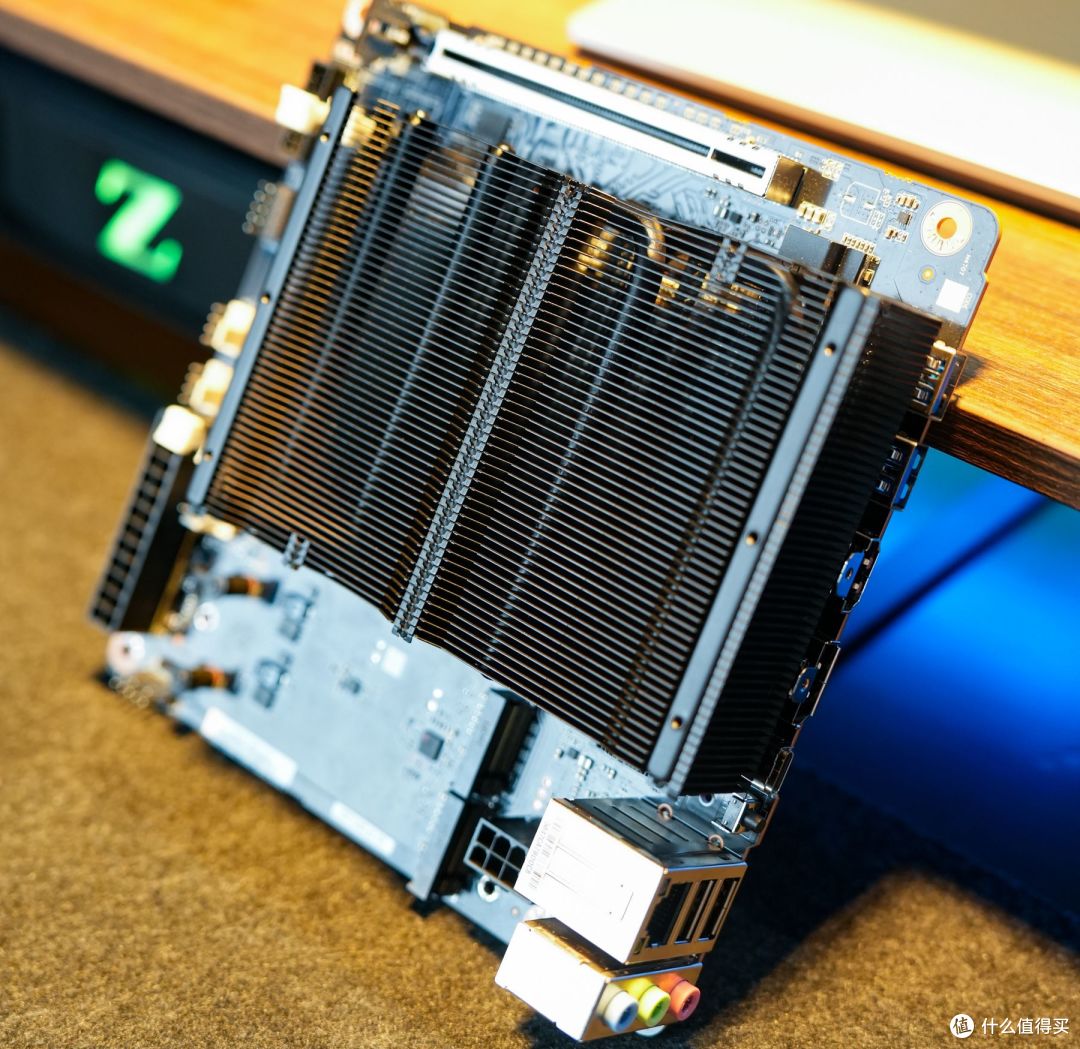 铭凡BD795iSE MoDT主板:性能怪兽、价格屠夫,ITX迷你主机优选