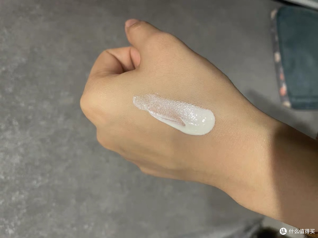 蜜丝婷防晒霜：夏日肌肤的贴心守护者