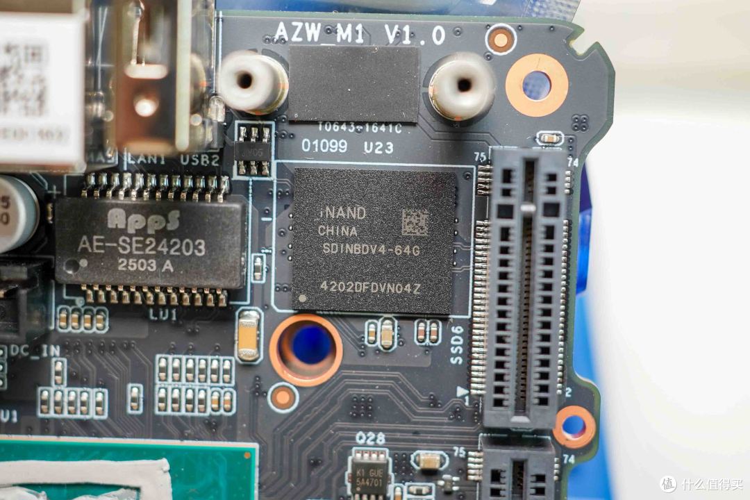2025年玩转Windows系统NAS丨零刻ME Mini拆解评测+搭建指南