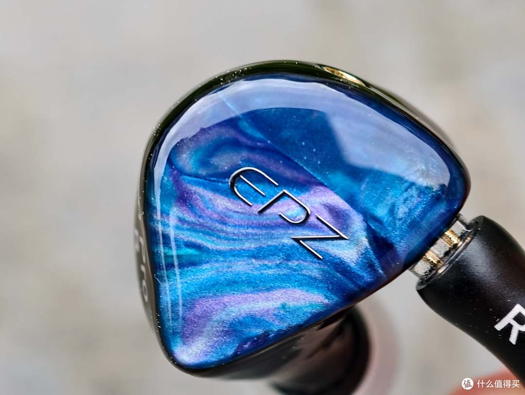 能够定制面板,甚至专属私模腔体?这可太酷了!——EPZ Q1 Pro