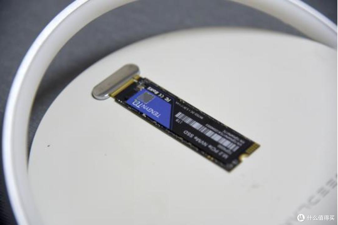 腾隐PCIe4.0固态硬盘TQP4000 1T评测:老电脑秒变性能小钢炮