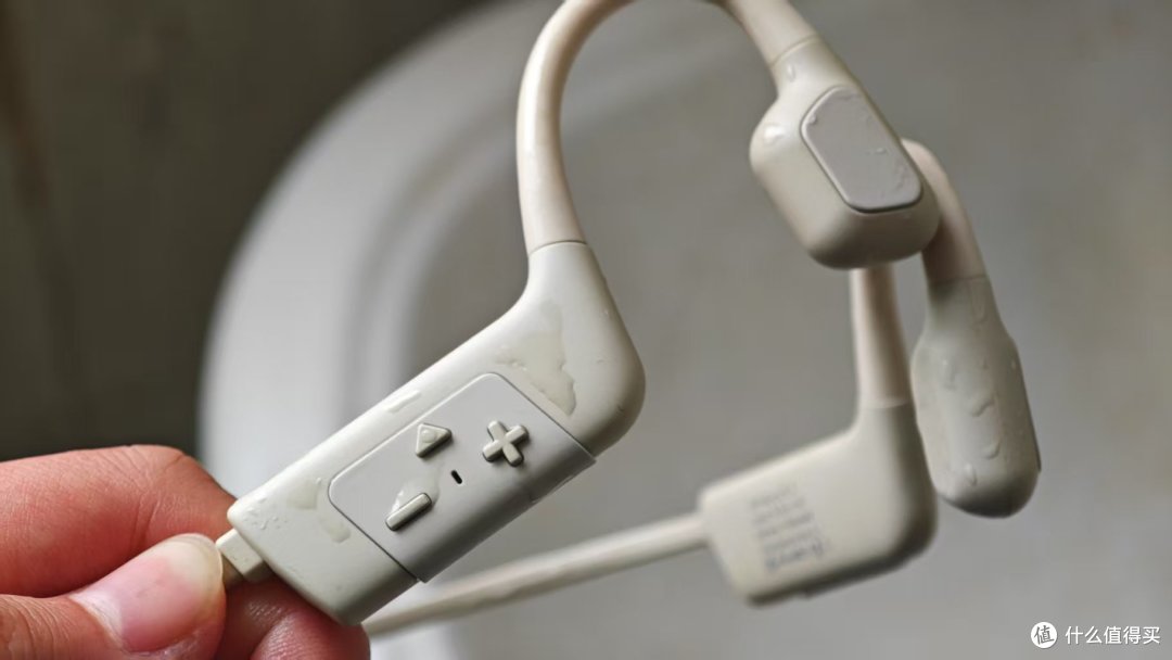 有八级防水的耳机？自带32G内存，运动听歌安全随便造